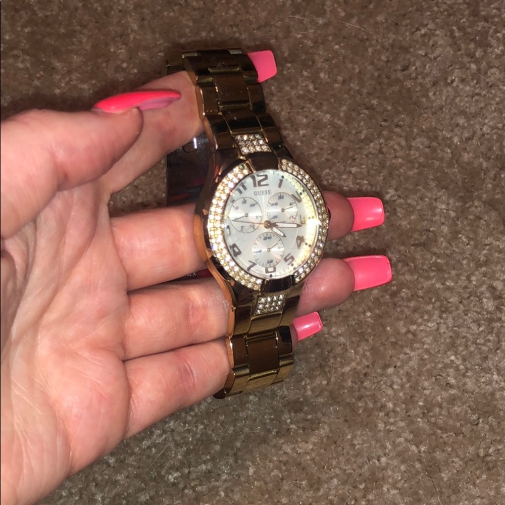 Guess watch gold